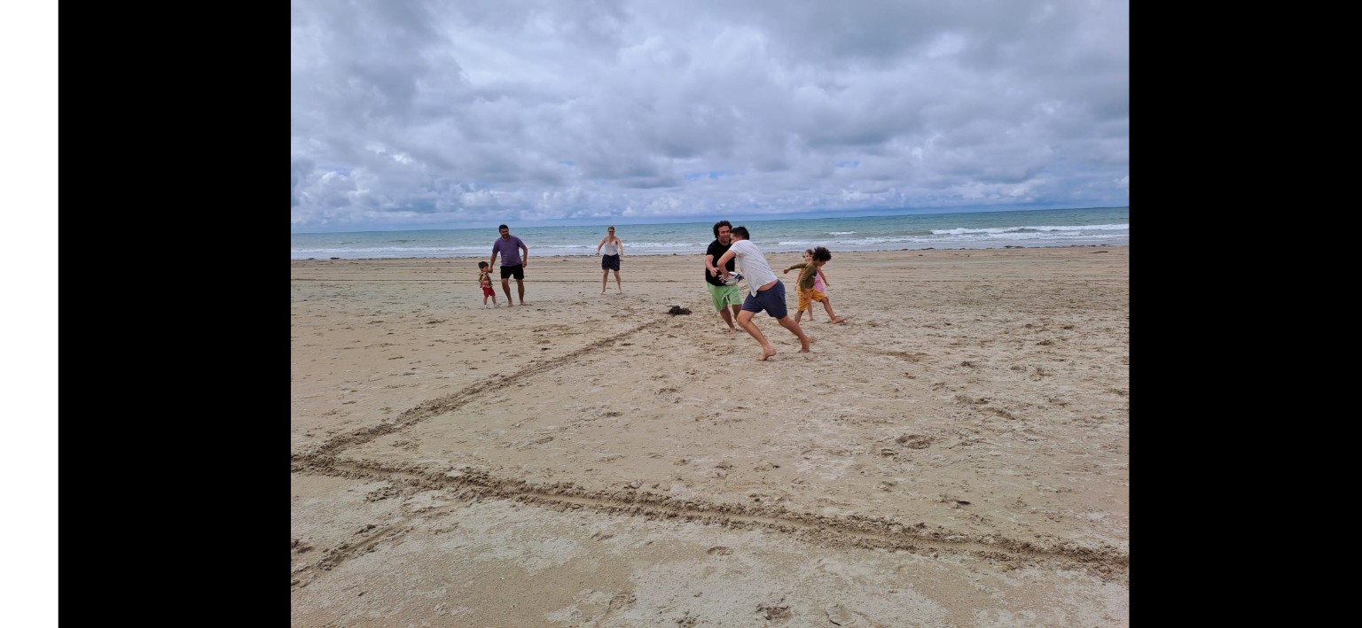 Partie de popoche disputée sur la plage de Lingreville